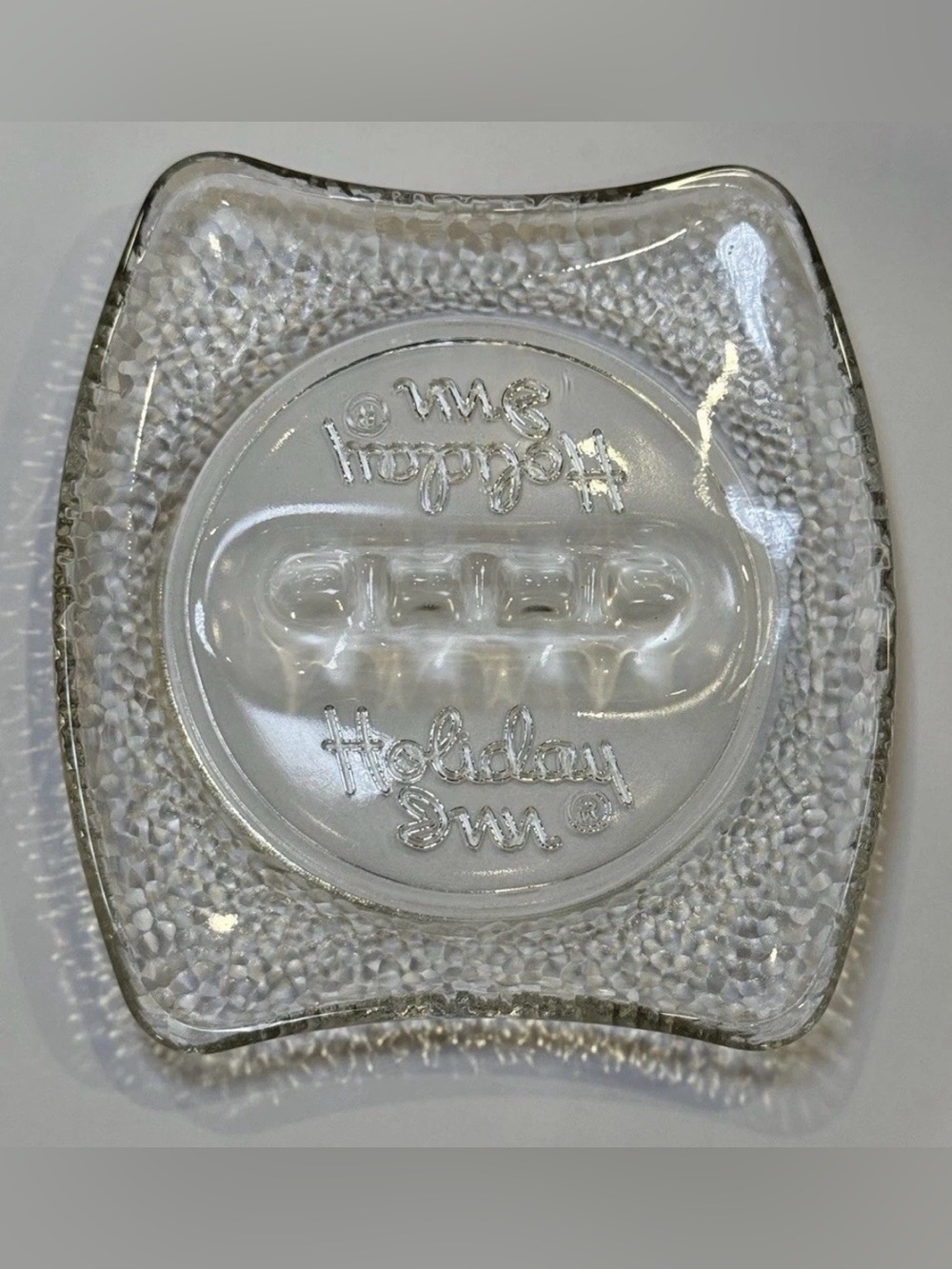 Vintage HOLIDAY INN Ashtray Hotel Advertising Embossed Letters Pebble Sides 70's - Picture 4 of 7